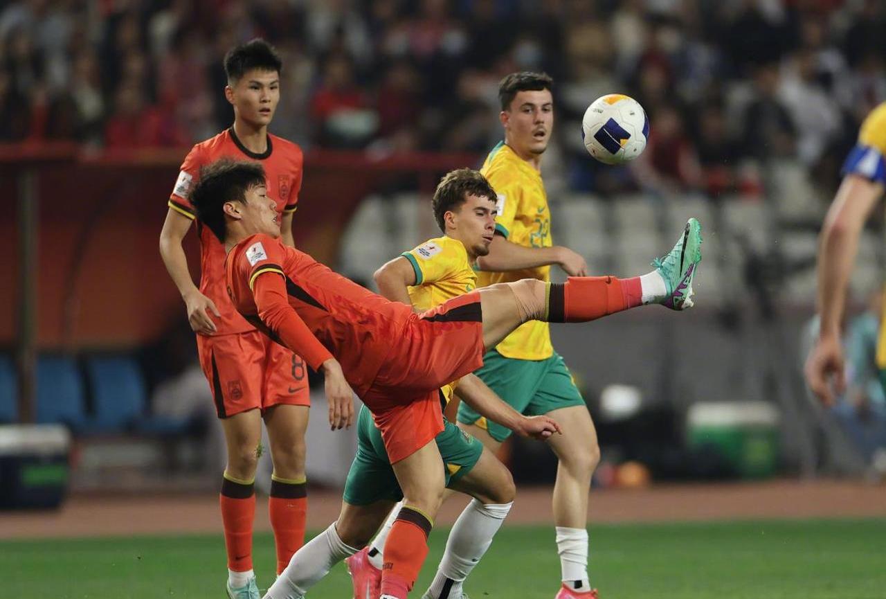 Kaiyun APP-包含险胜引爆全场！，穆古鲁扎意外战胜澳大利亚队比赛高潮迭起的词条