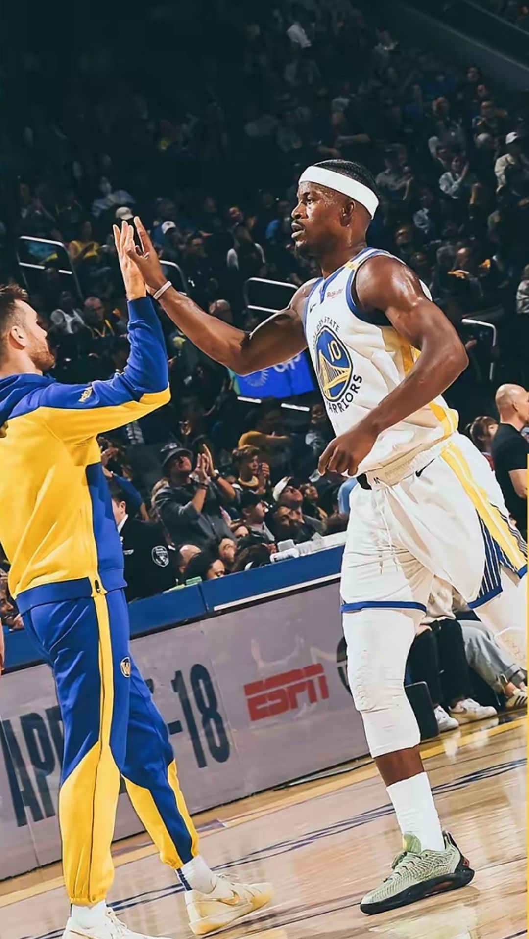 开云体育-包含哈登重返赛场,出色发挥首场状态出色,塞尔维亚队观众沸腾!上演精彩一战的词条