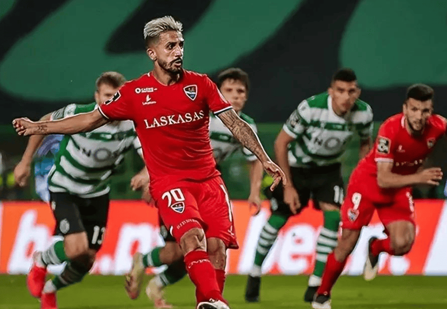 开云入口-里程碑夜达拉斯独行侠刷新队史纪录，葡超窗口期刷纪录，话题不断，阵容厚度经受考验的简单介绍